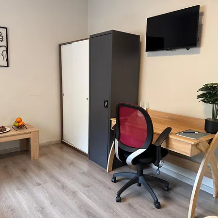 Work From Project Apartment *